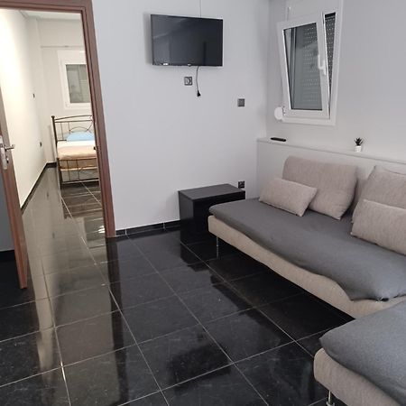 Cozystation Apartment Атина Екстериор снимка